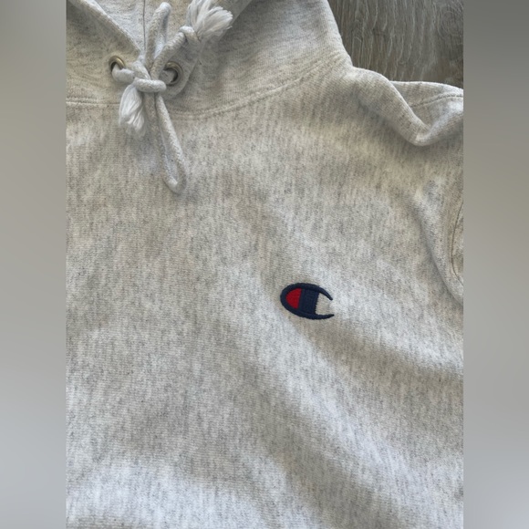 Champion Sweater - Picture 3 of 5